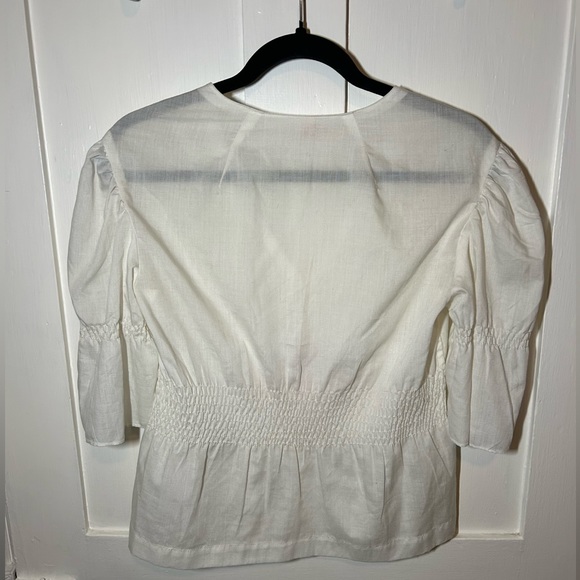 Cotton embroidered blouse 🌸🌺🌼 - Picture 3 of 4